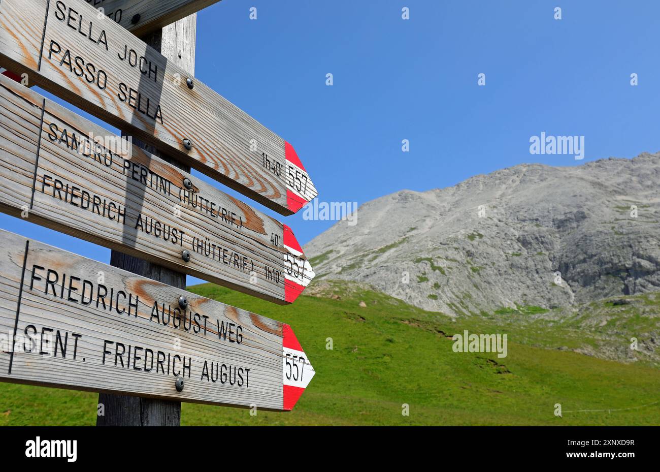 Sentiero in sella hi-res stock photography and images - Alamy