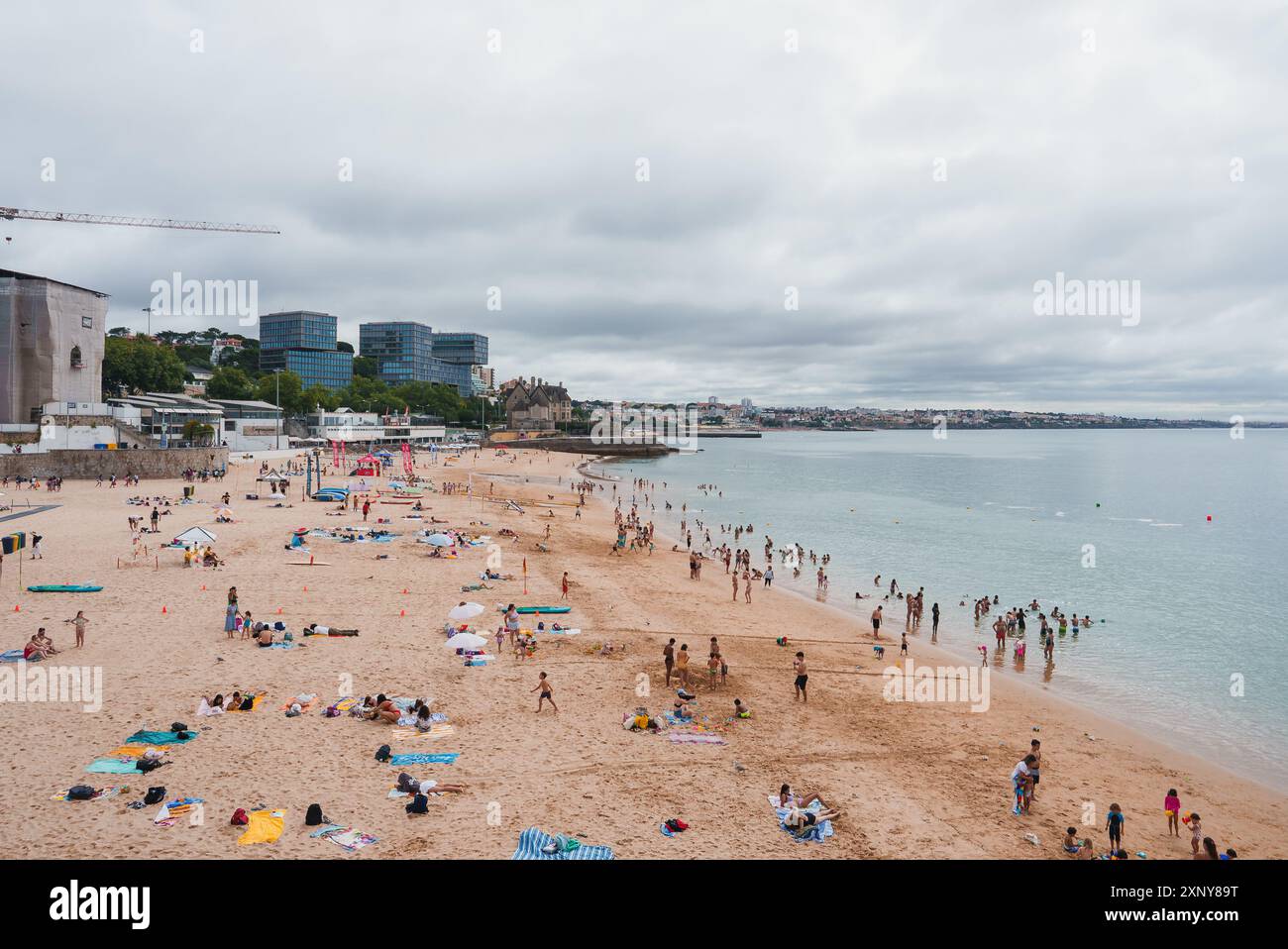 Historical beach scene hi-res stock photography and images - Alamy