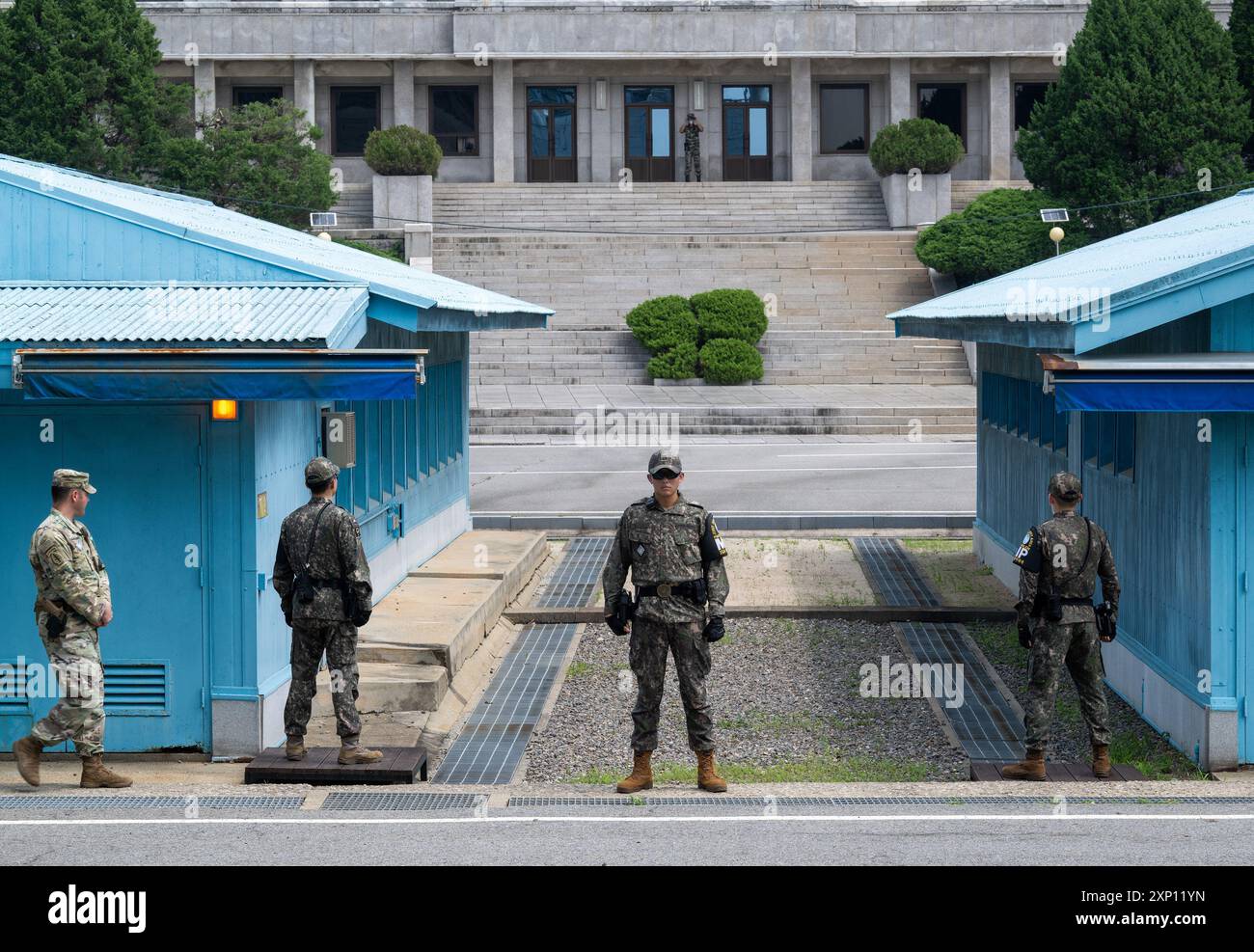 1953 armistice soldiers hi-res stock photography and images - Alamy