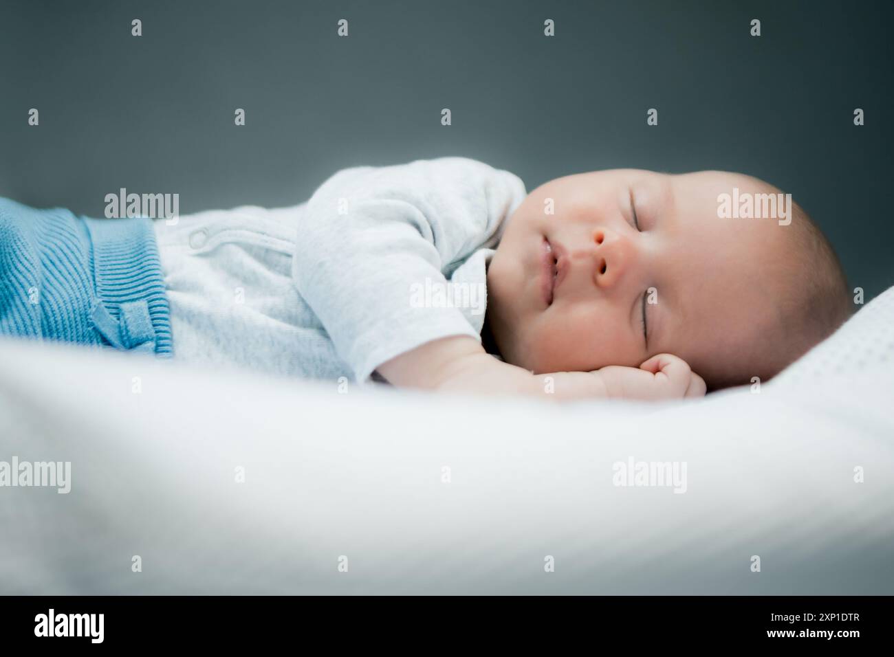 Baby bed for 1 year old sale