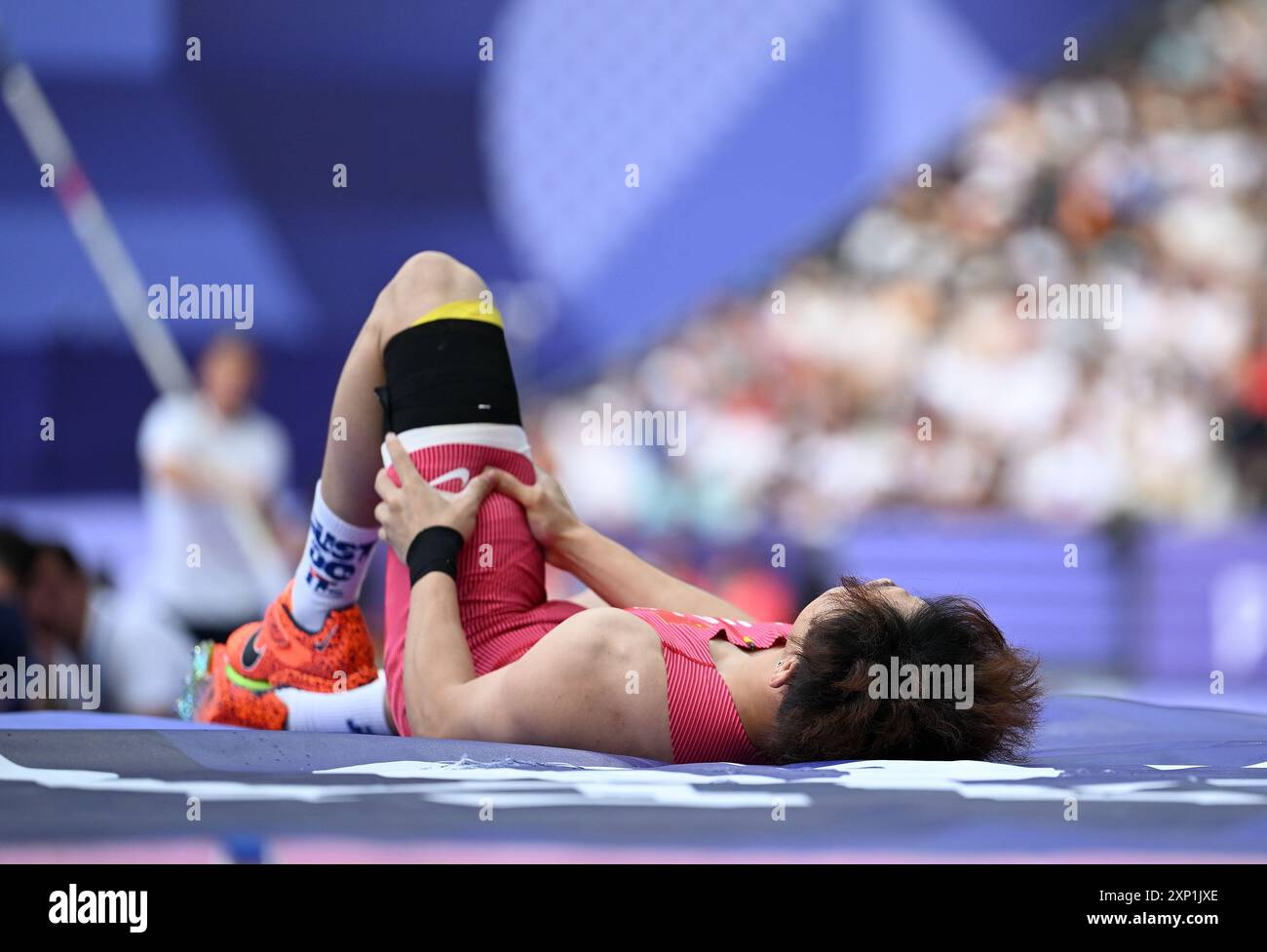 Paris, France. 3rd Aug, 2024. Zhong Tao of China gets injured during ...