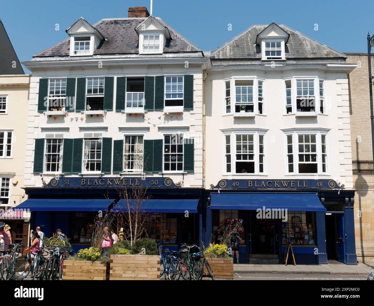 Front view of Blackwell's Bookshop in Broad Street in Oxford city centre Stock Photo
