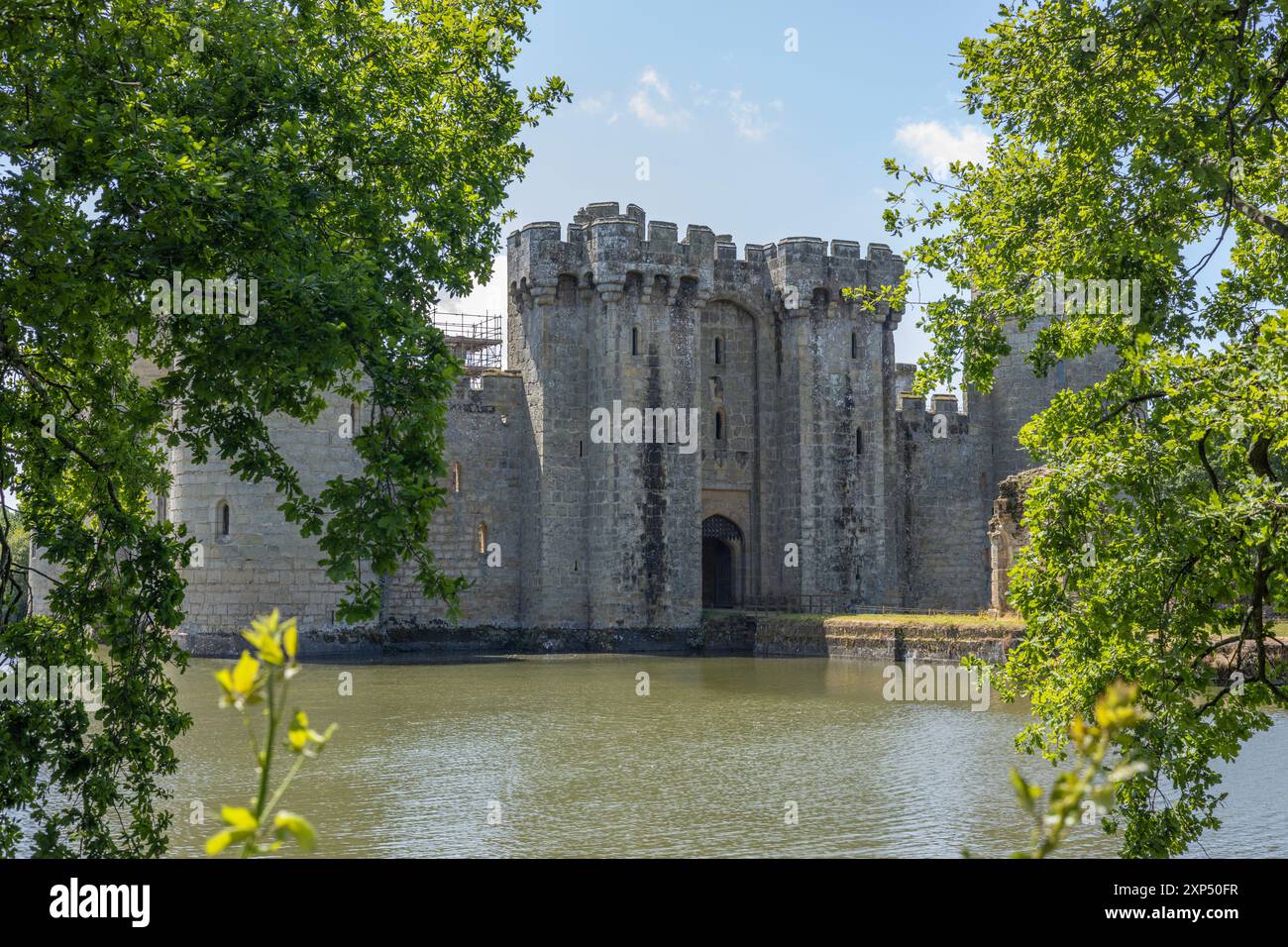 Beautiful view bodiam castle hi-res stock photography and images - Alamy