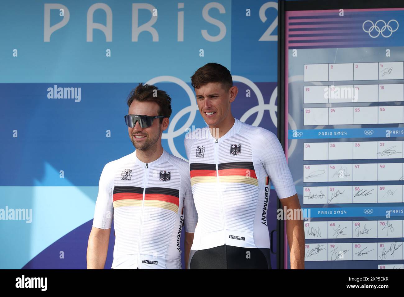 Olympic cycling road race 2025 hires stock photography and images Alamy