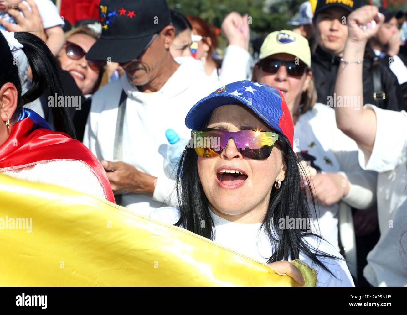 POL MARCHA RECHAZO MADURO VENEZUELA Quito, 03 de agosto 2024, En el Parque Bicentenario una marcha se manifiesta en favor de la libertad de Venezuela y en rechazo a lo que fue catalogado como fraude electoral por los marchantes, Garel Benalcazar API Quito Pichincha Ecuador POL POL MARCHARECHAZO MADURO VENEZUELA 490bb5f58999bbfdc5bccc3087a5b625 Copyright: xGARELBENALCAZARx Stock Photo