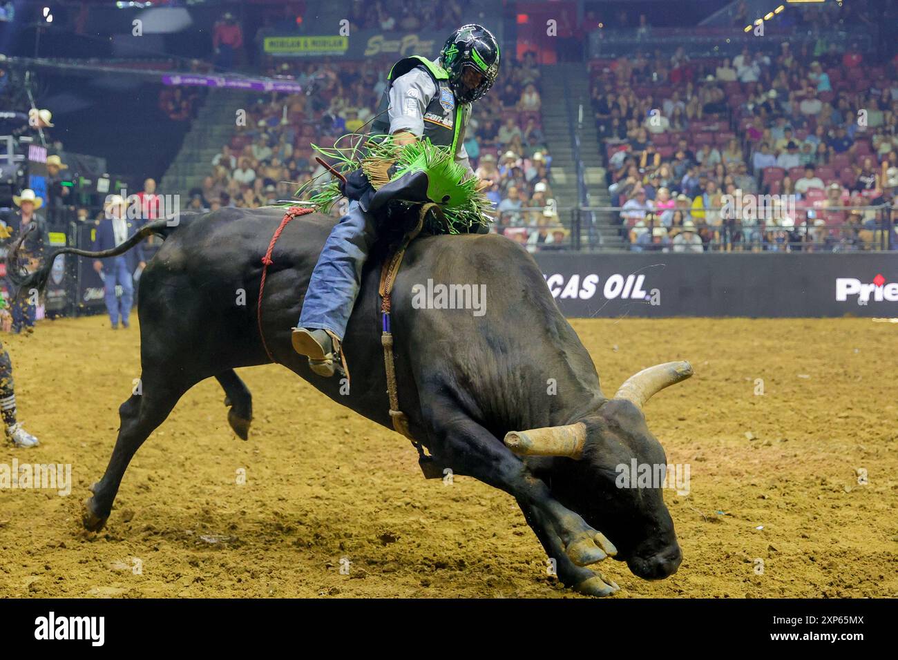 SUNRISE, FLORIDA - AUGUST 2: Kaique Pacheco riding Oreo during the PBR: Camping World Team Series Freedom Days (Photo by Chris Arjoon/Getty Images) Stock Photo