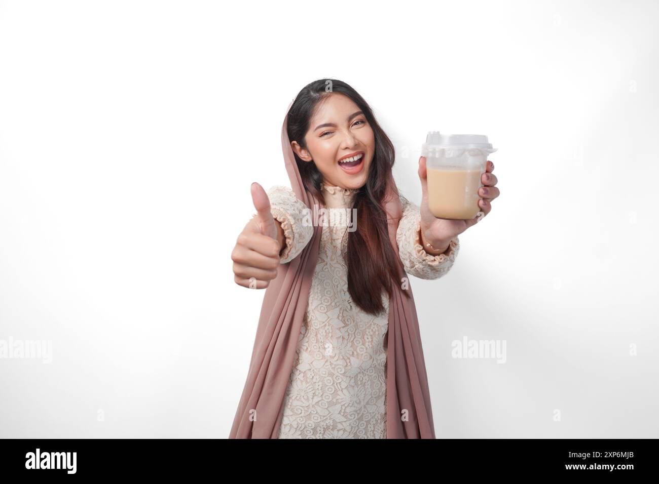 Holding up hijab hi-res stock photography and images - Alamy