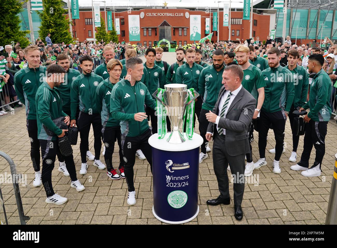 Celtic with the trophy ahead of the William Hill Premiership match at ...