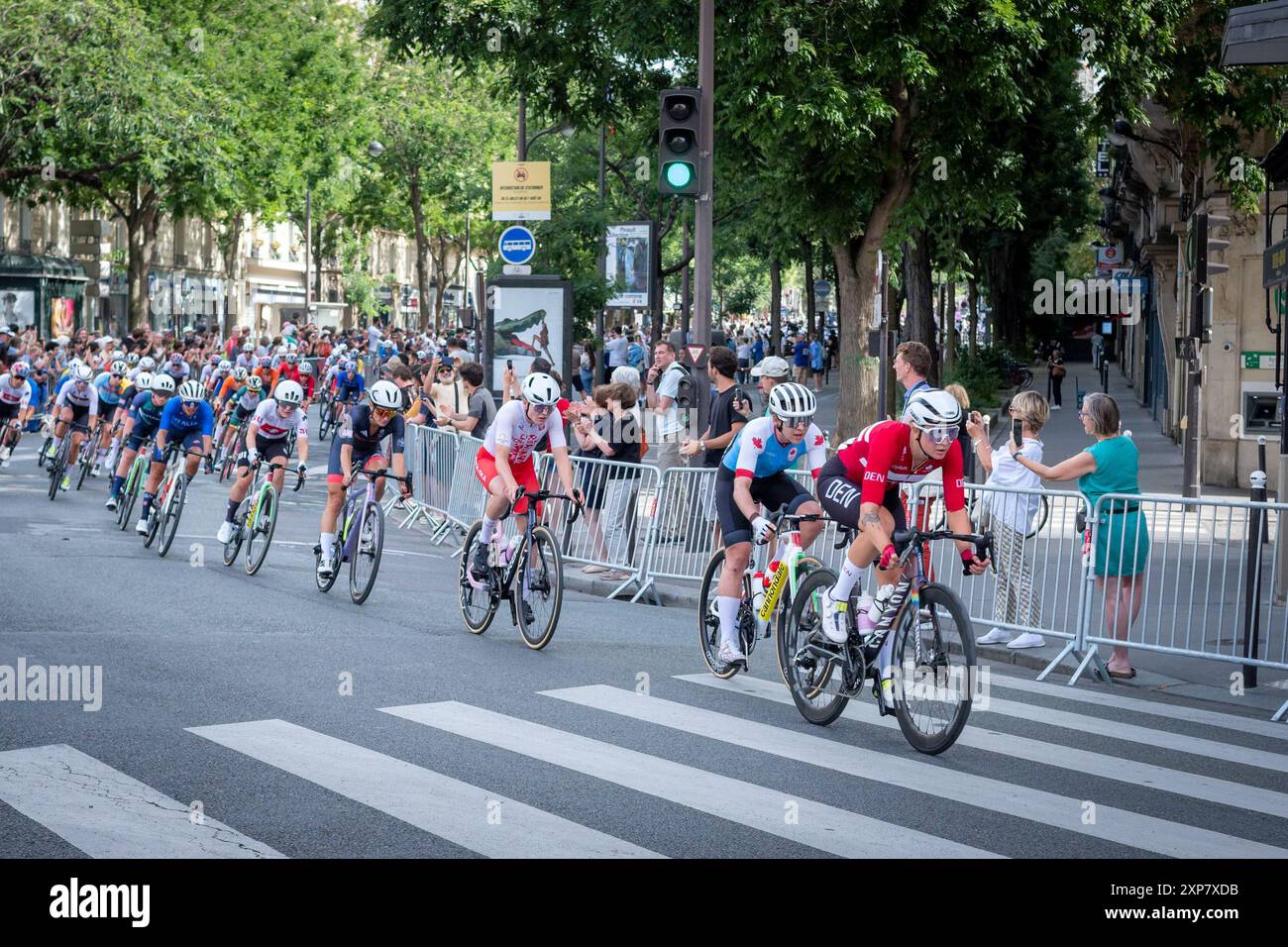 Paris, France, 4th August, 2024. Olympic Games Cycling peloton at women's road race - Jacques Julien / Alamy Live News Stock Photo