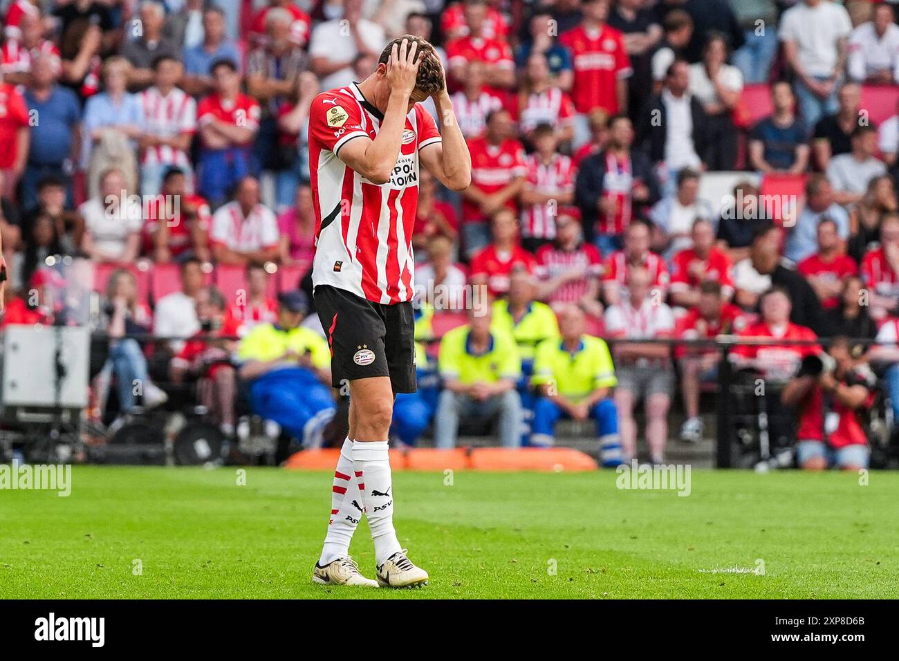 Eindhoven Guus Til of PSV Eindhoven during the Johan Cruijff Schaal, the first official match