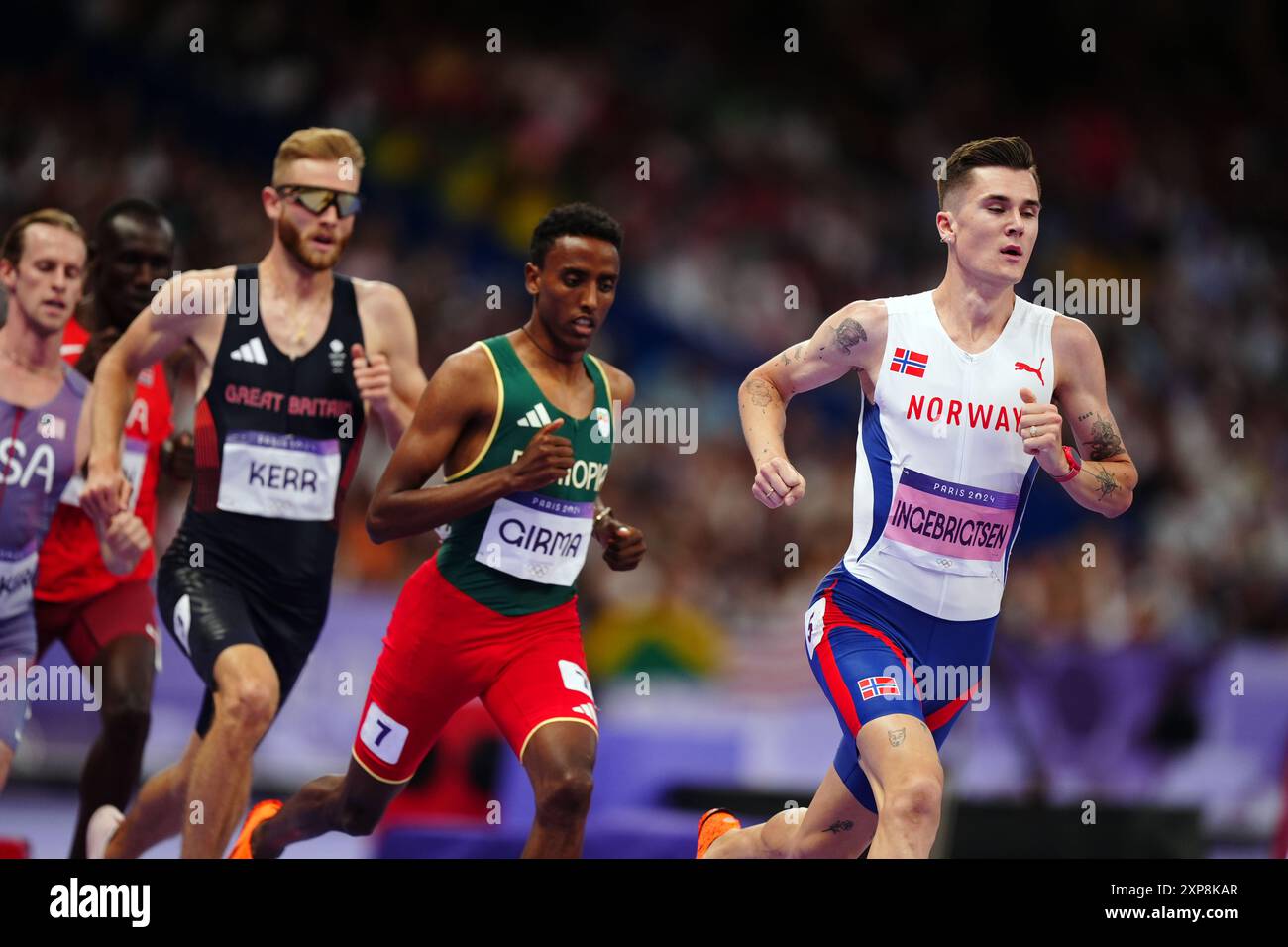 Norway's Jakob Ingebrigtsen (right) and Great Britain's Josh Kerr (left