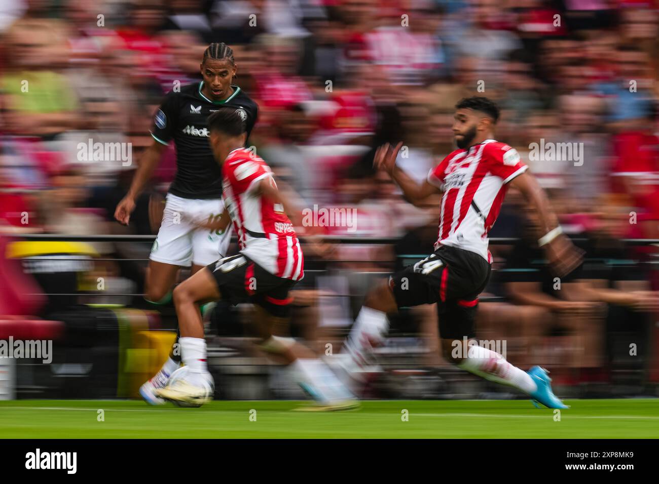Eindhoven, The Netherlands. 04th Aug, 2024. Eindhoven Calvin Stengs of Feyenoord during the