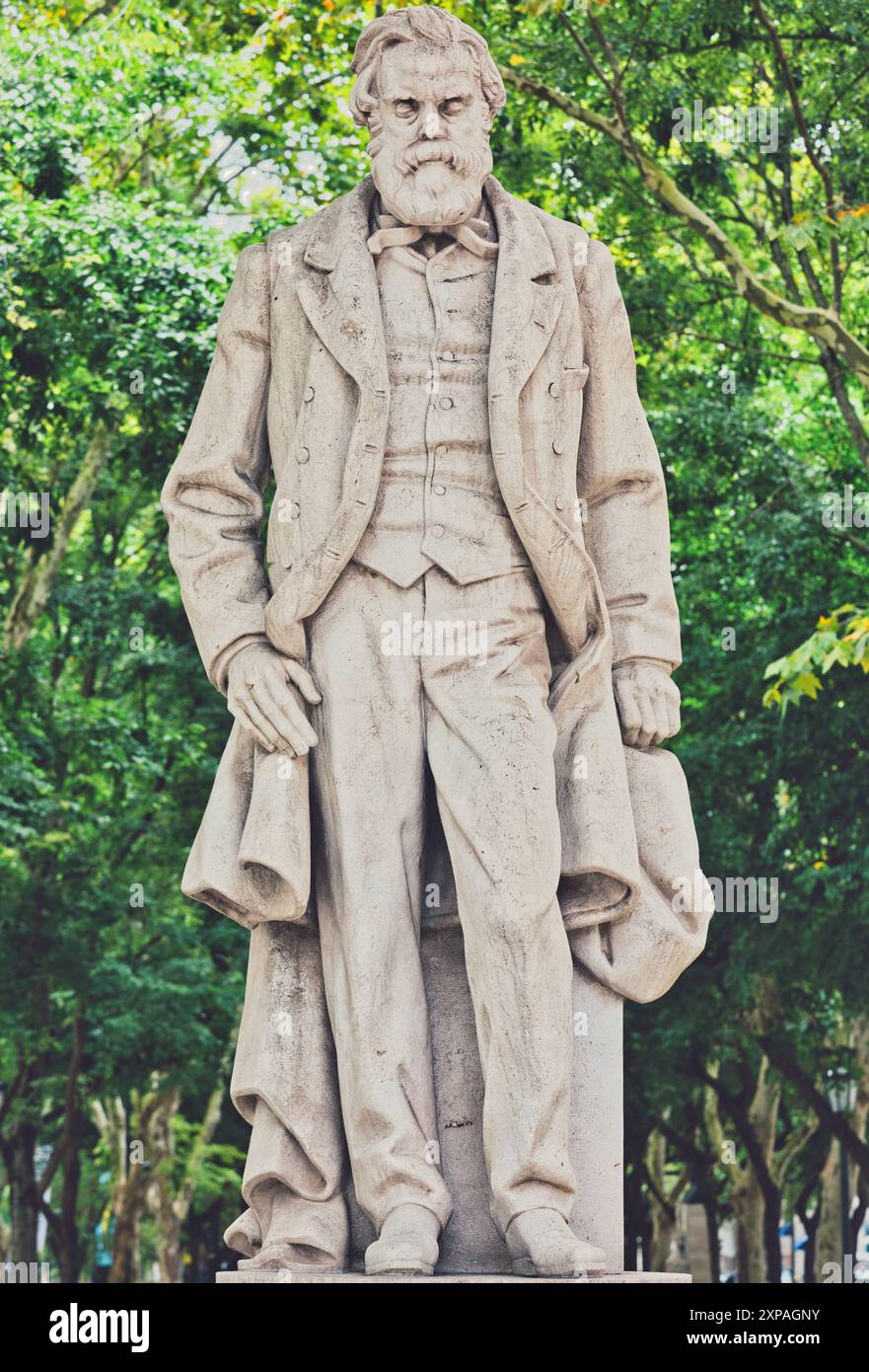 Statue of blind Portuguese writer, poet and translator Antonio Feliciano de Castilho by Leopoldo de Almeida,  Avenida Da Liberdade, Lisbon, Portugal Stock Photo