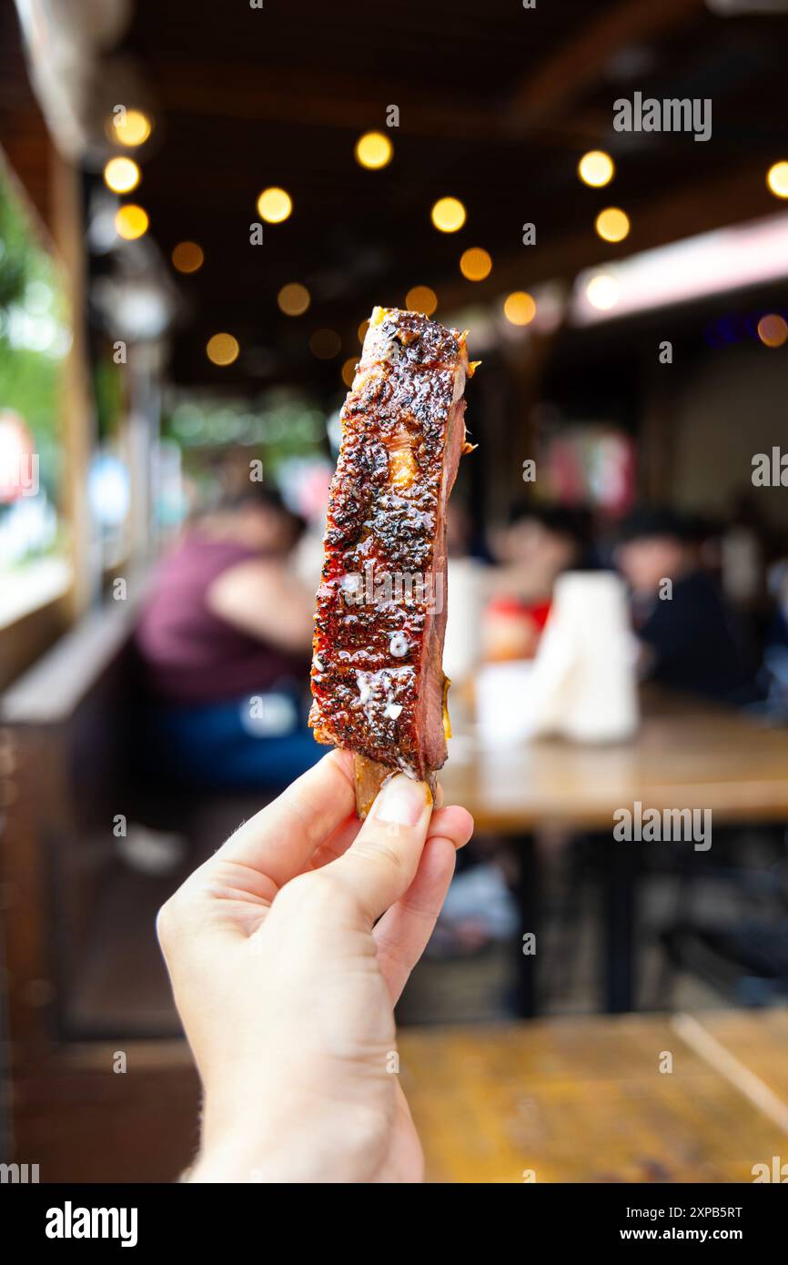 Pork rib at Terry Black's BBQ, Austin, Texas Stock Photo