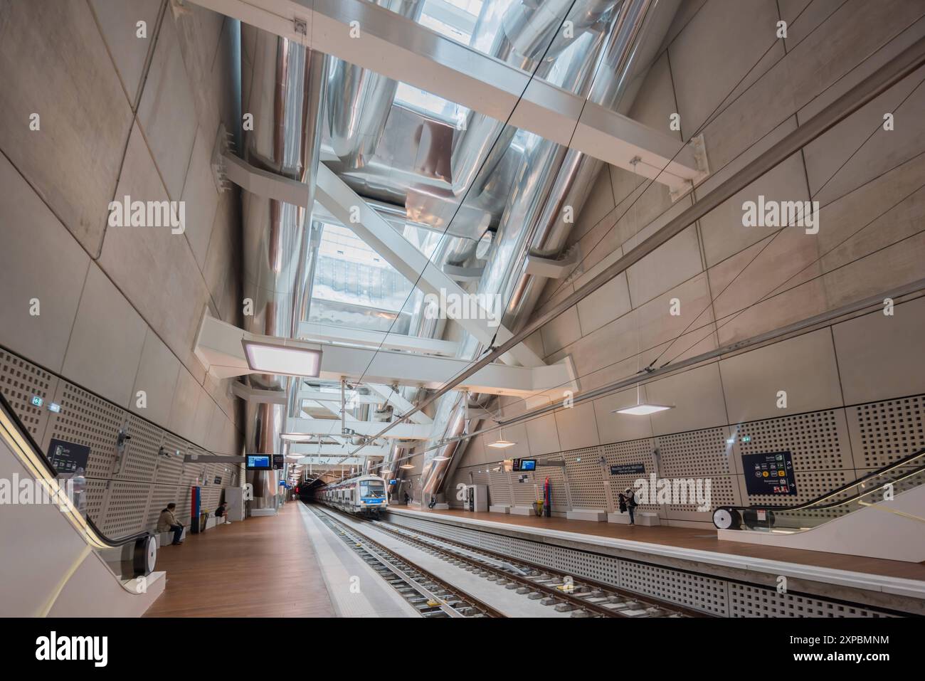 Paris Rer Inside Paris, RER E, Station Porte Maillot, Architektur von Agence Duthilleul ...