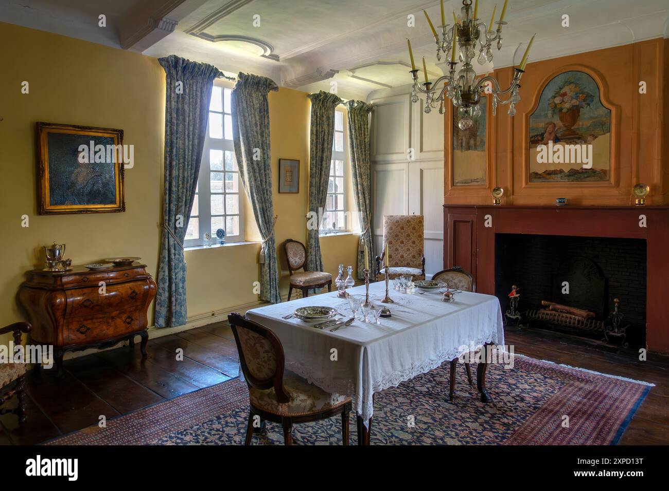 Kasteel van Laarne, interior showing antique dining room inside 14th ...