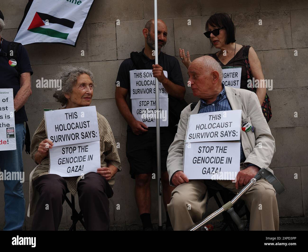 Holocaust Survivors at the National Palestine Solidarity Demonstration, London, UK, 03/08/24 Stock Photo