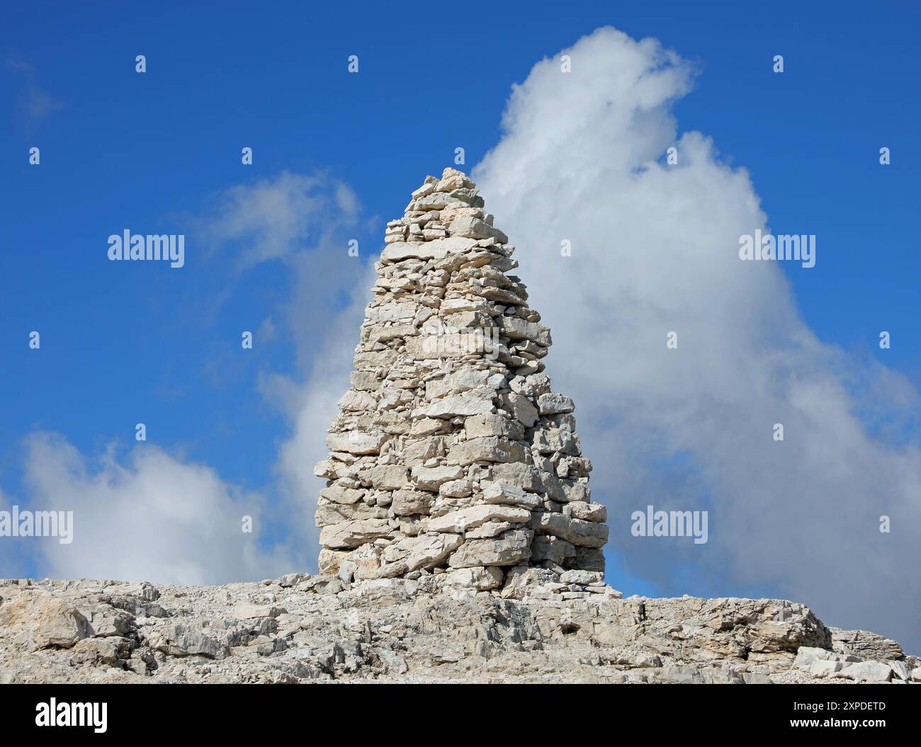 Large pile of grave stones hi-res stock photography and images - Alamy