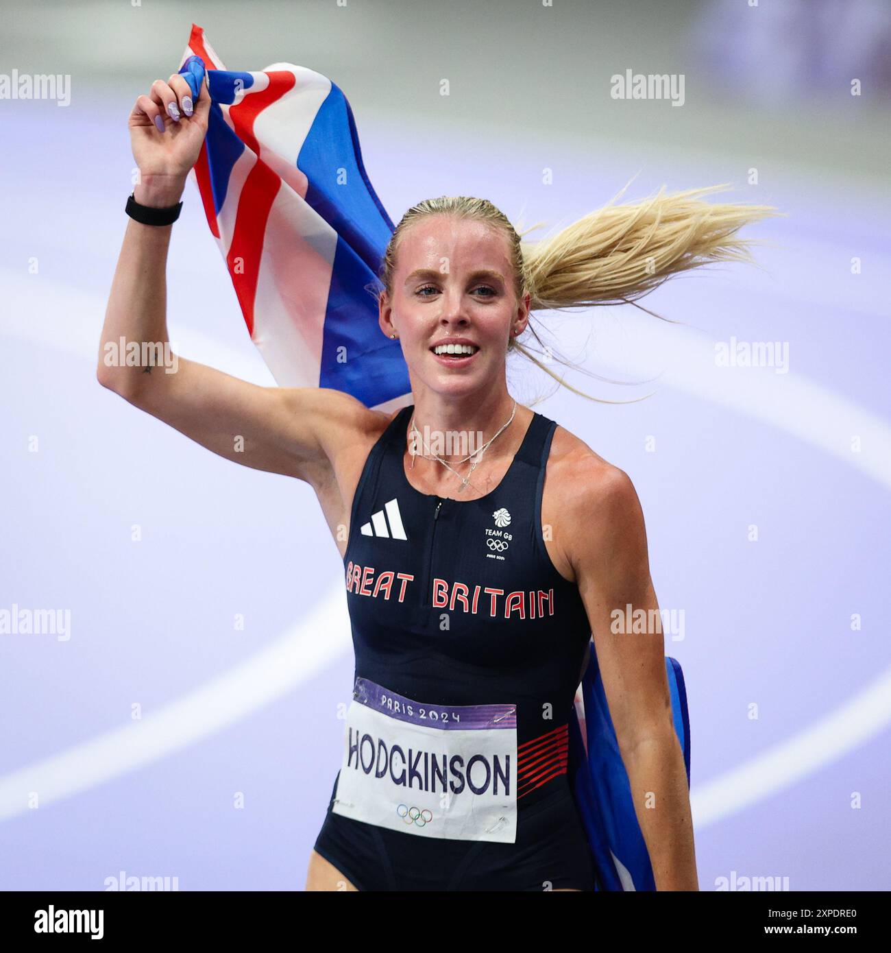 Keely HODGKINSON of Great Britain celebrates winning the