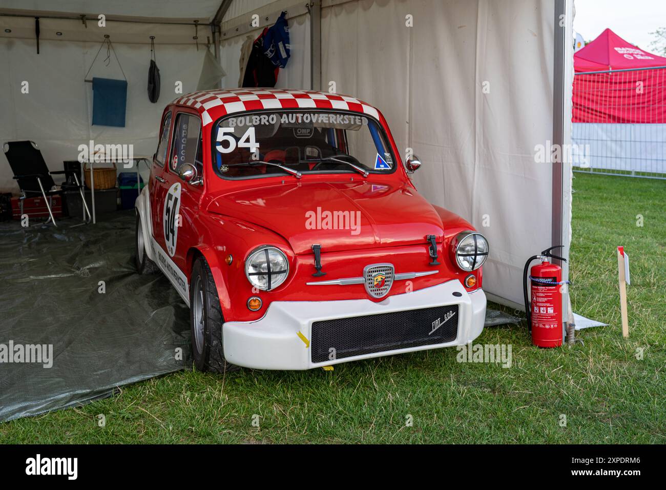 Fiat logo 600 hi-res stock photography and images - Alamy