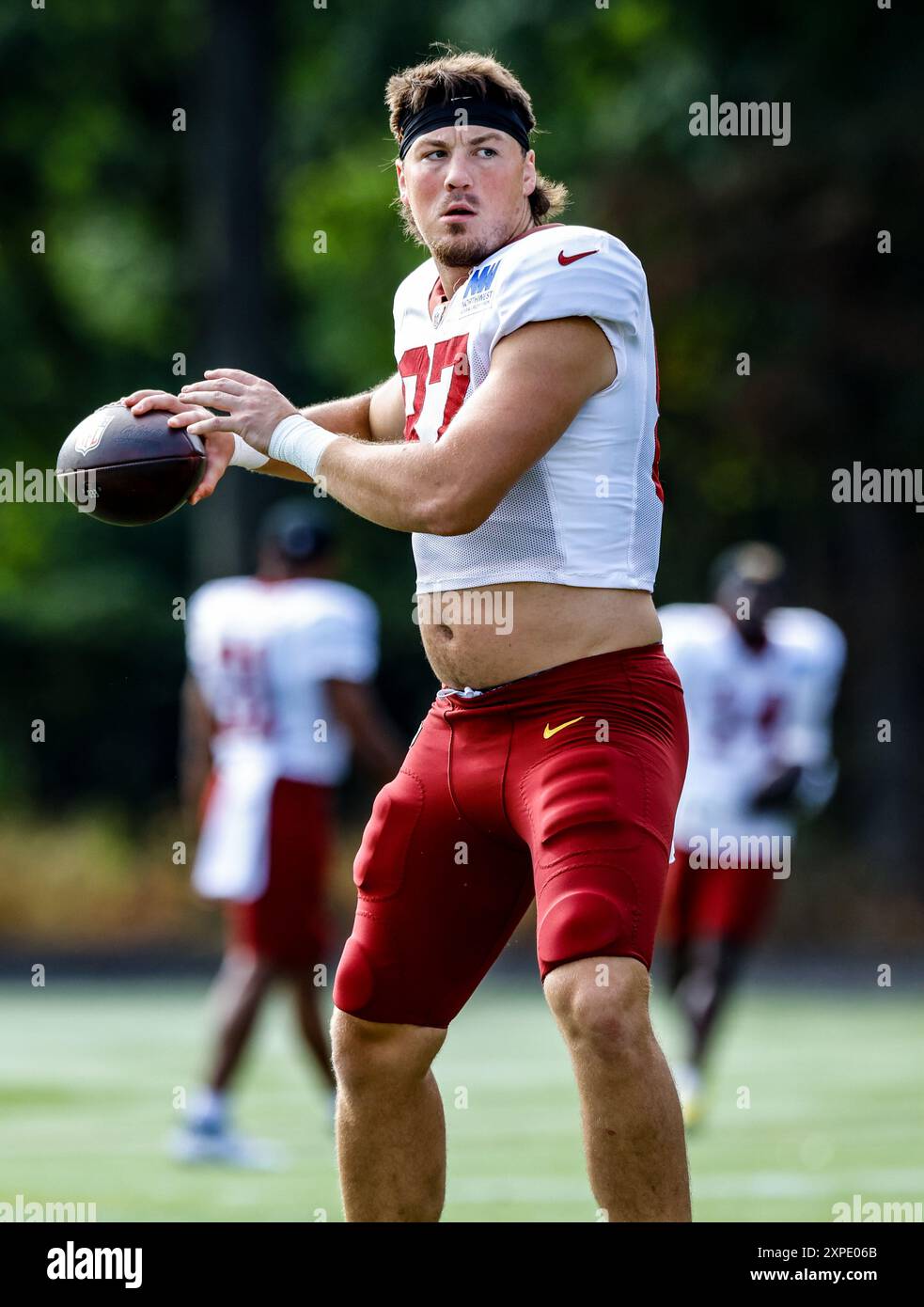 Washington Commanders tight end John Bates (87) before the start of ...