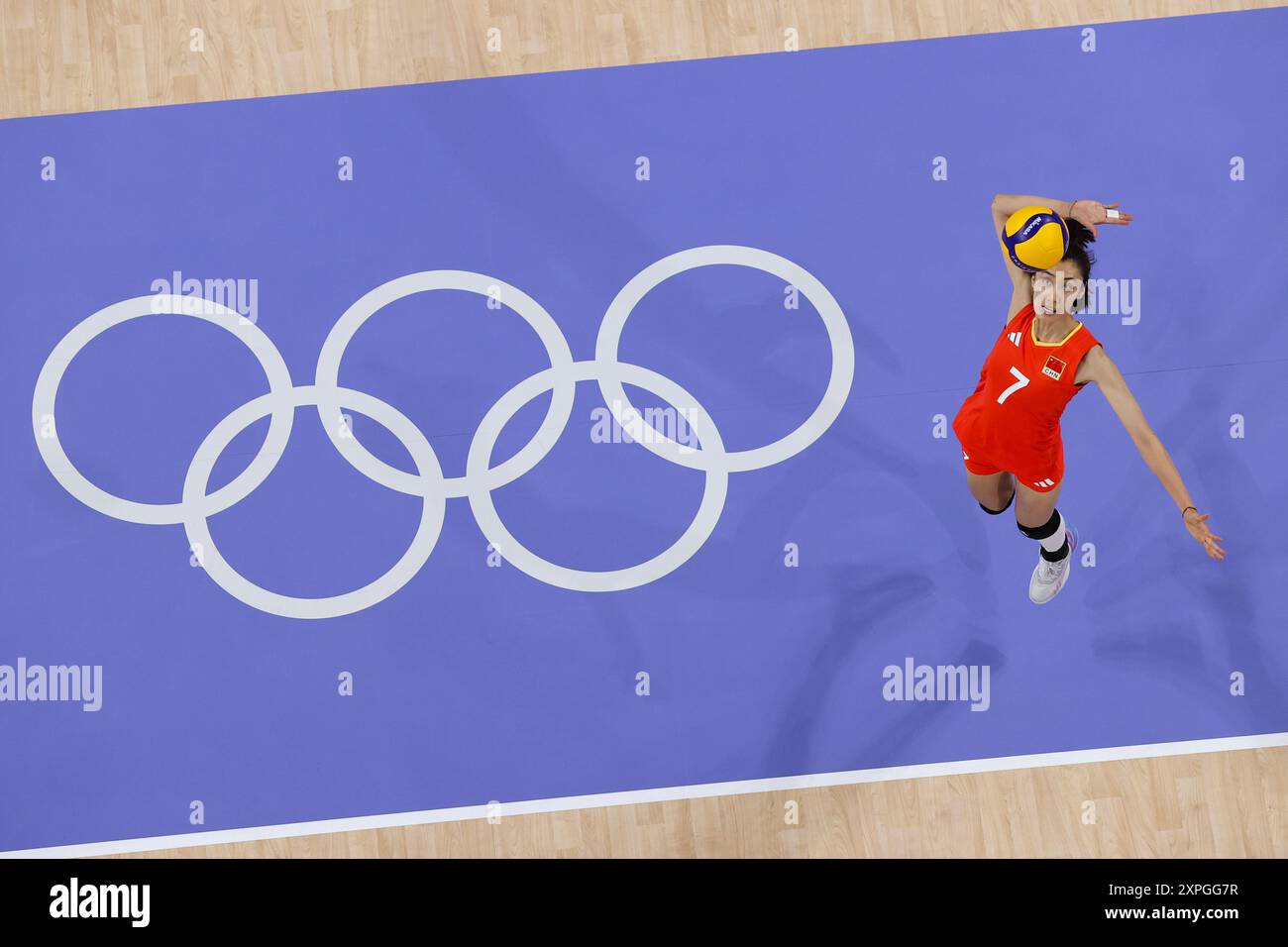 Paris, France. 6th Aug, 2024. Wang Yuanyuan of China serves during the ...