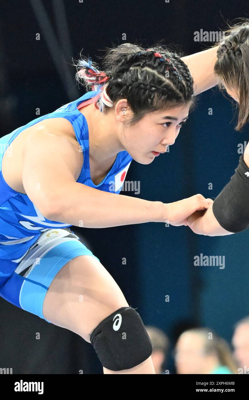 Chiroyli yosh yalangoch yigitlar rasmlar