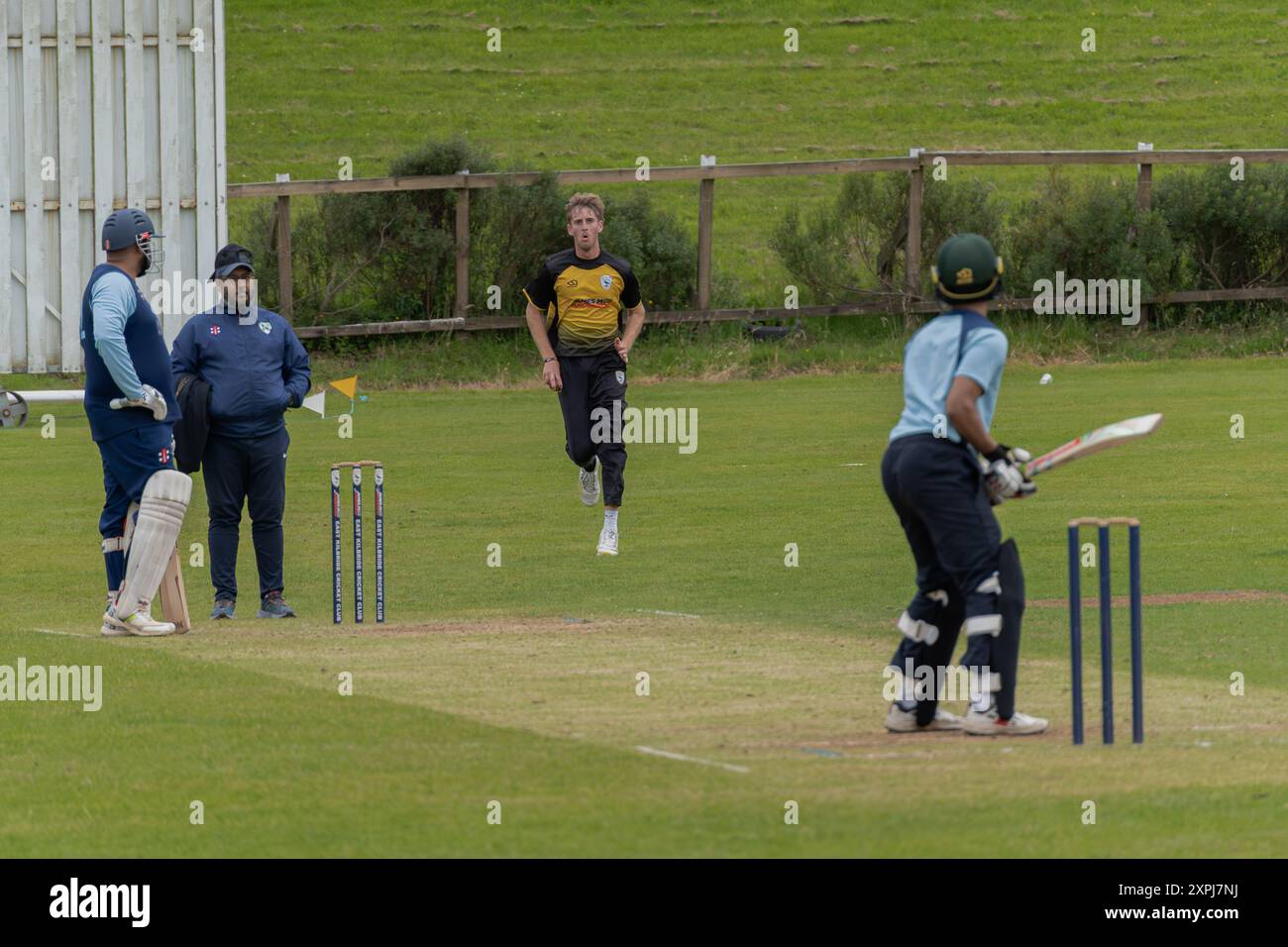 Bowler Running In Cricket bowler running hi-res stock photography and images - Alamy