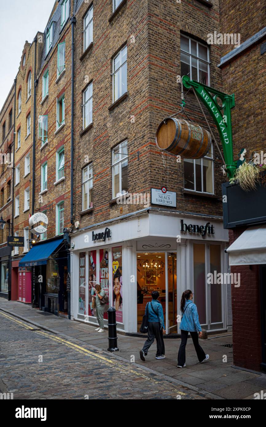 Neal's Yard London - entrance to Neal's Yard in Covent Garden London with the Neal's Yard Dairy Store. Stock Photo