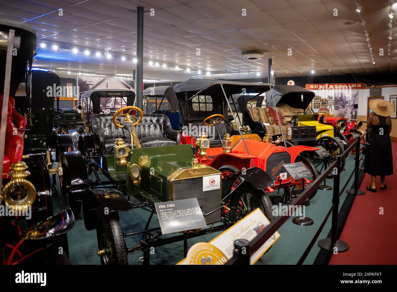 Car And Carriage Caravan Museum Vintage Cars Luray Virginia // LURAY, Virginia, United States — A diverse collection of vintage cars on display at the Car and Carriage Caravan Museum in Luray, Virginia. The exhibit showcases the evolution of automotive design and technology, featuring well-preserved vehicles from the early 20th century to more recent classics, offering visitors a journey through automotive history. Stock Photo