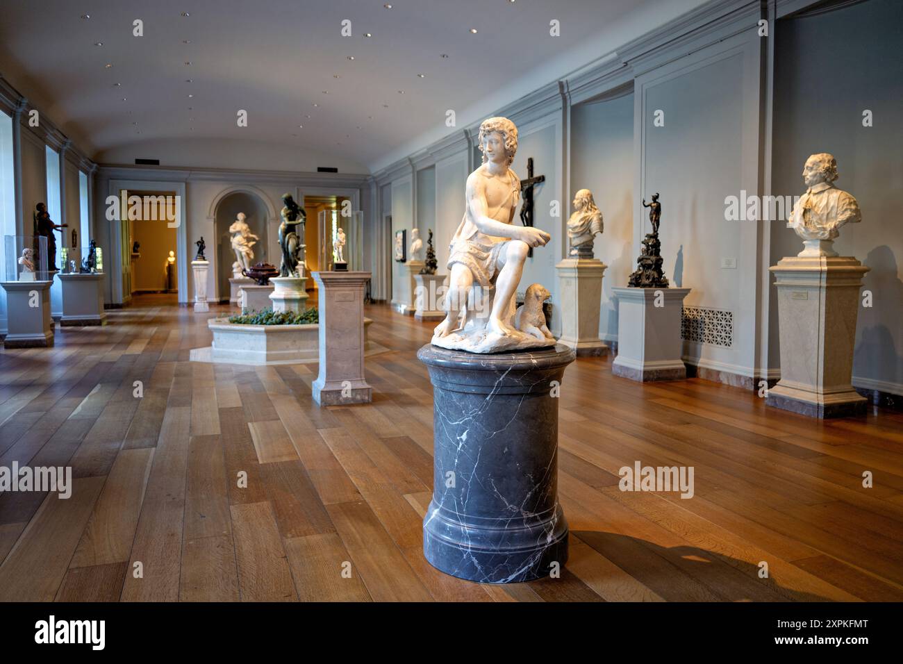 WASHINGTON D.C., United States — A room of sculptures at the National Gallery of Art in Washington D.C. features an impressive collection of classical and modern sculptures by American and European artists, highlighting the museum's diverse and extensive art collection. Stock Photo