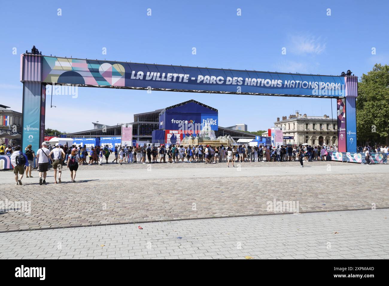 Olympics paris 2024 crowd hires stock photography and images Alamy