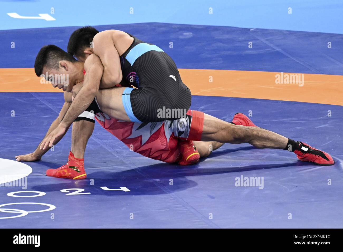 Kenichiro Fumita (Japan) vs Cao Liguo (China), Wrestling, Men's Greco