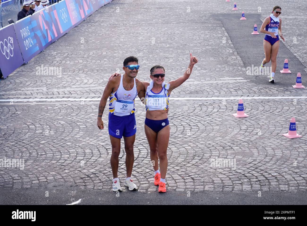 Brian Daniel Pintado, of Ecuador, and Glenda Morejon, of Ecuador ...