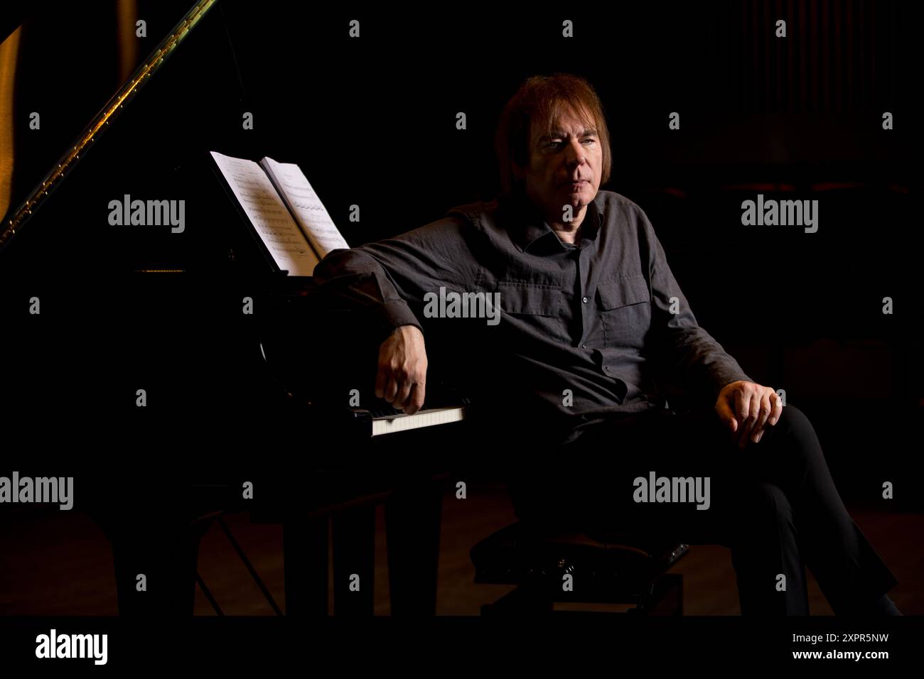 Julian Lloyd Webber photographed at the Birmingham Conservatoire Stock