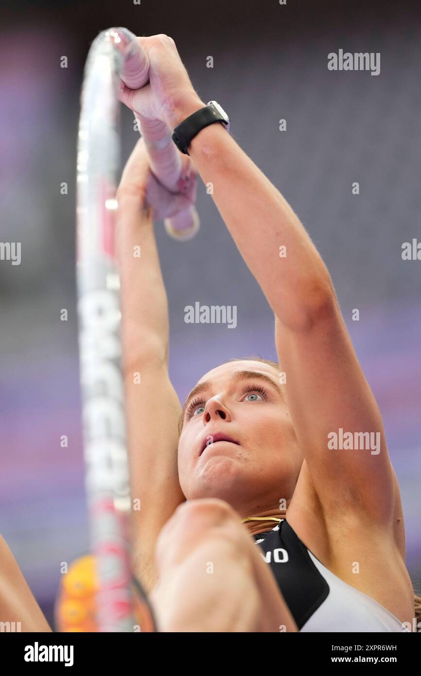 Imogen Ayris, of New Zealand, competes during the women's pole vault