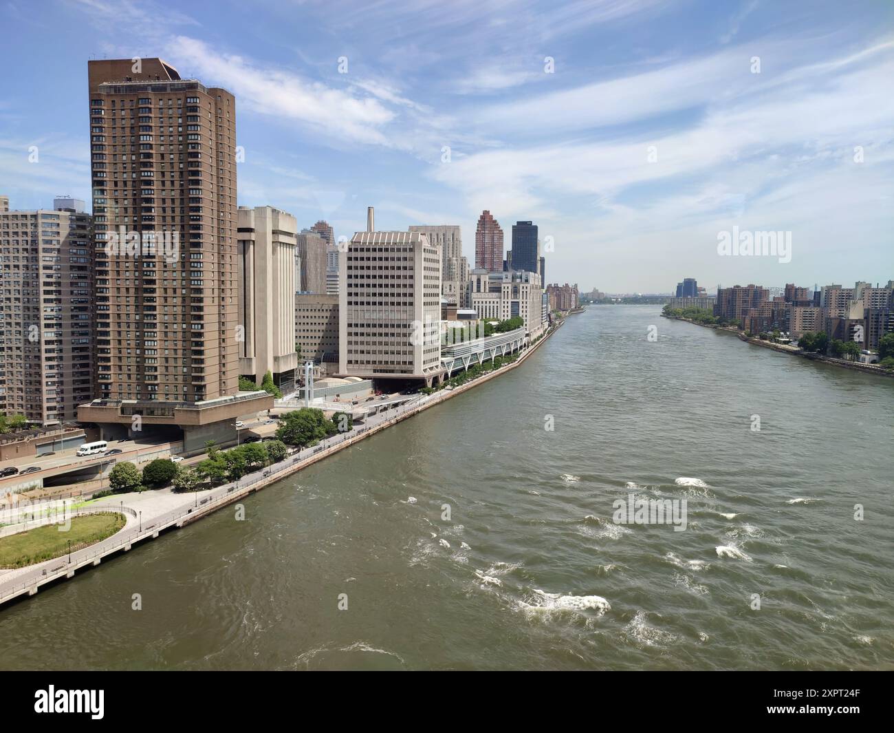 Top shot view of New york City from Hudson River Stock Photo - Alamy