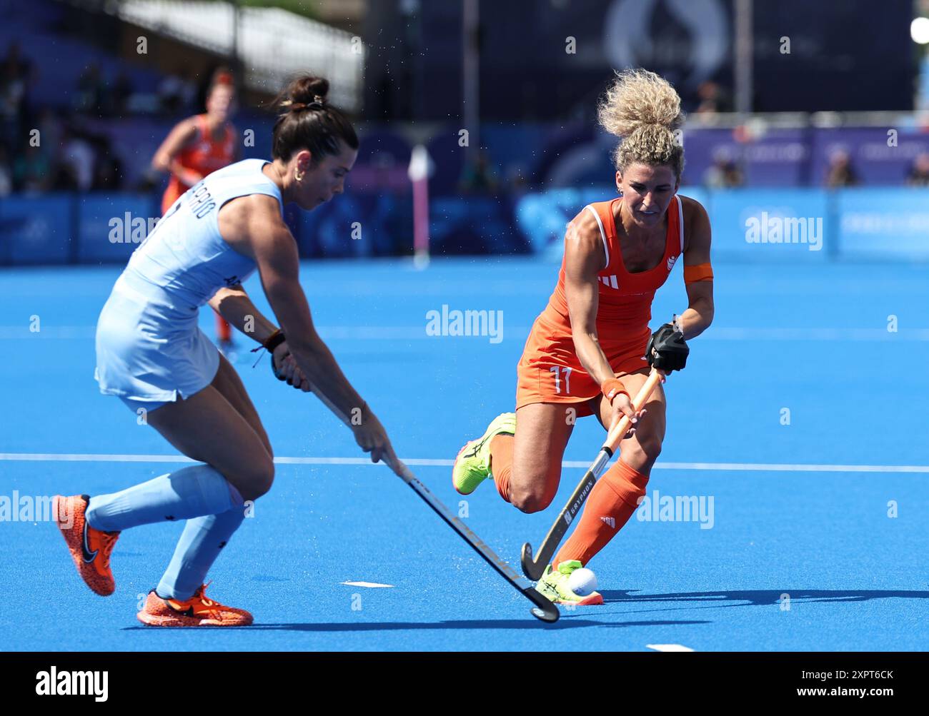 Colombes France 7th Aug 2024 Maria Verschoor R Of The Netherlands colombes-france-7th-aug-2024-maria-verschoor-r-of-the-netherlands