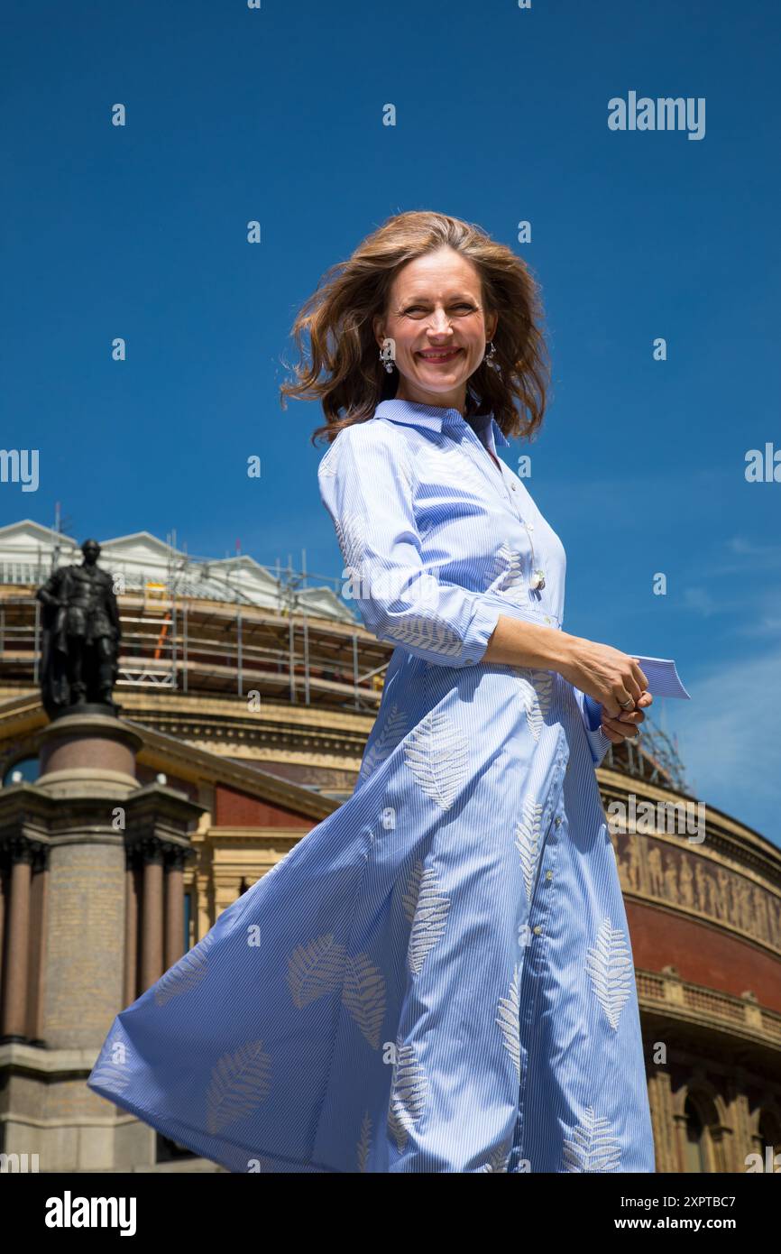Katie Derham, photographed outside the Royal Albert Hall Stock Photo