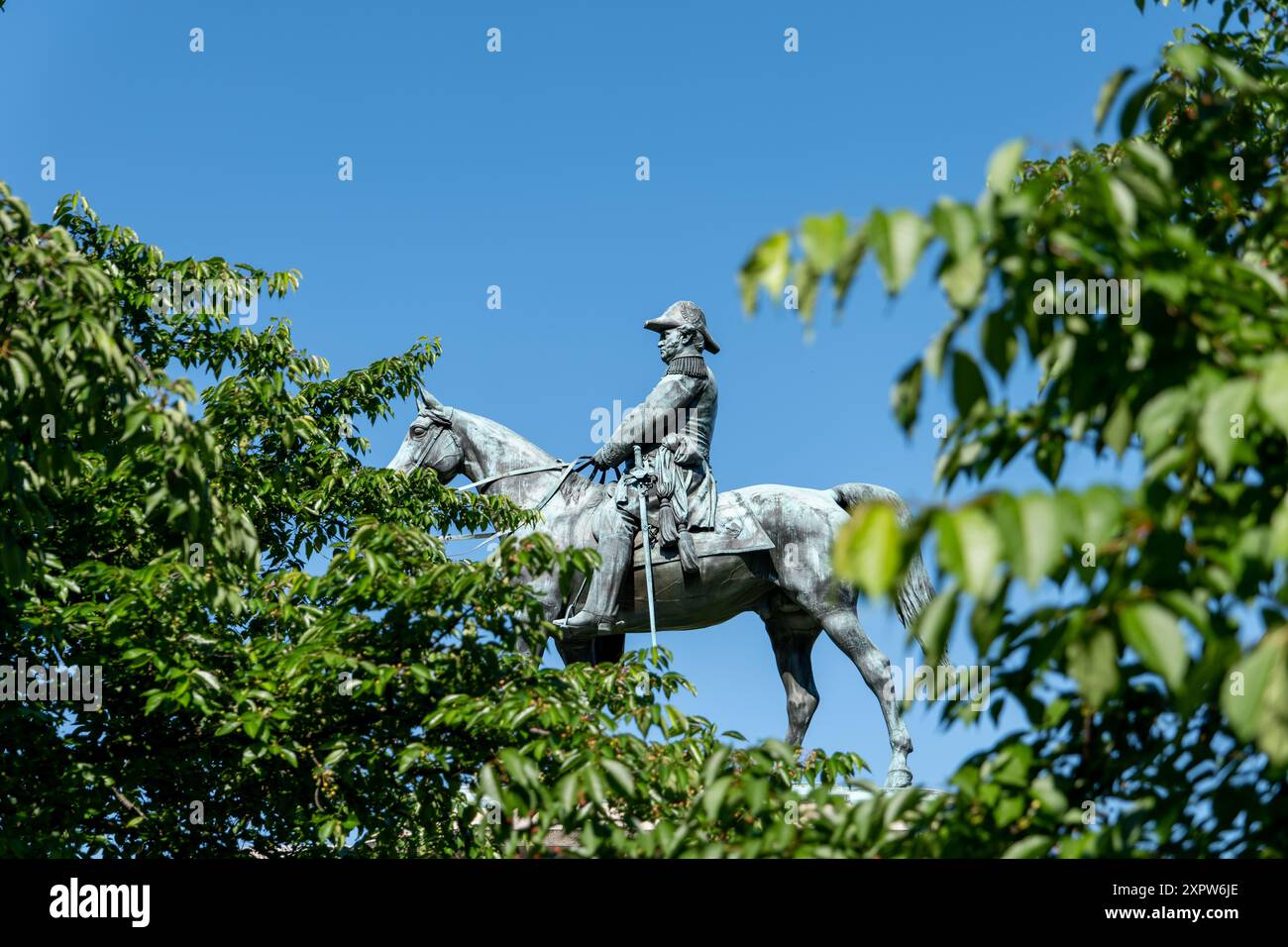 WASHINGTON DC, United States — The statue of General Winfield Scott in Scott Circle. This monument honors the distinguished military leader known for his service in the Mexican-American War and his long career in the US Army. Stock Photo