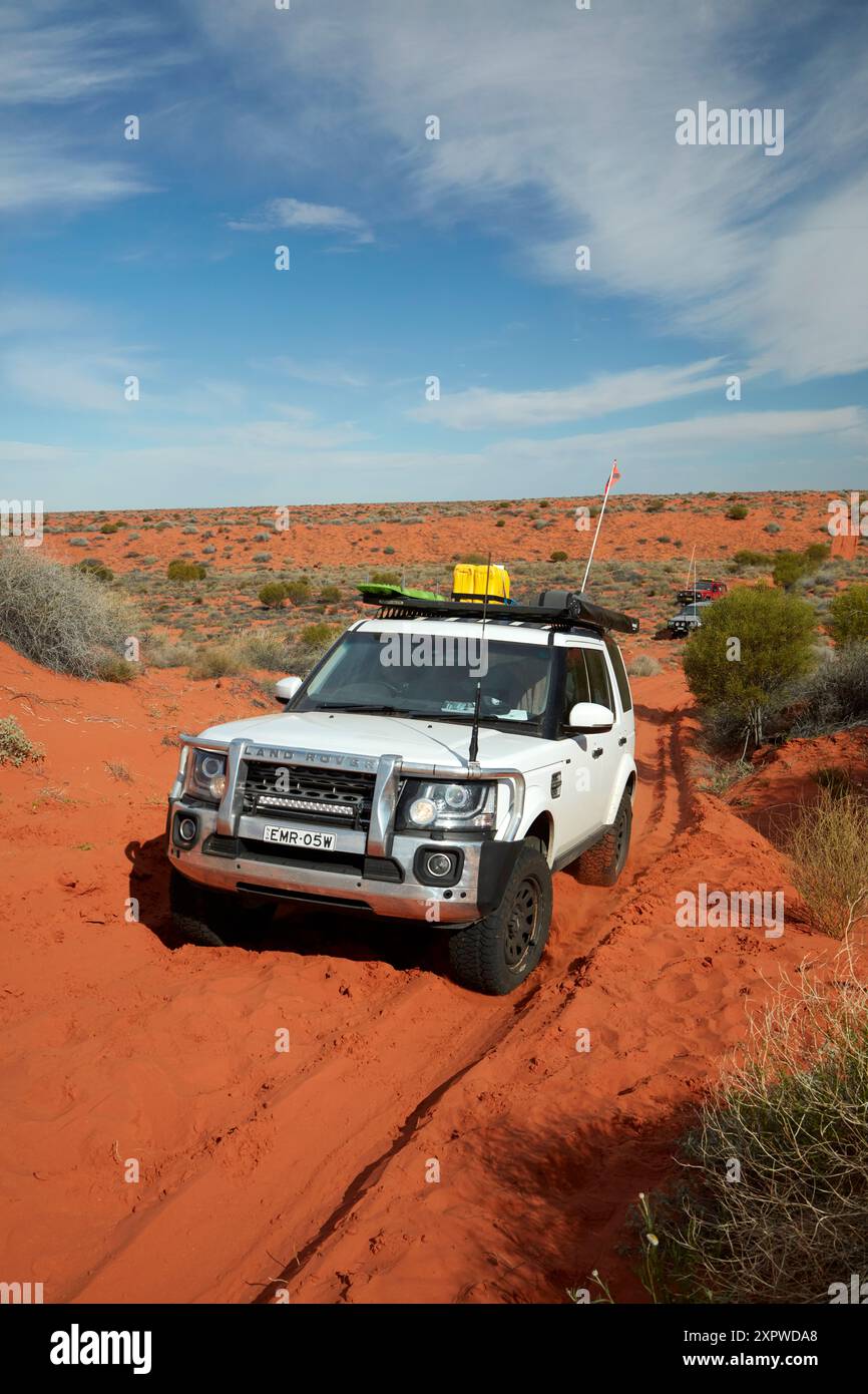 4wd crossing dunes on the French Line Track; Munga-Thirri–Simpson Desert National Park, Simpson Desert, outback South Australia, Australia Stock Photo