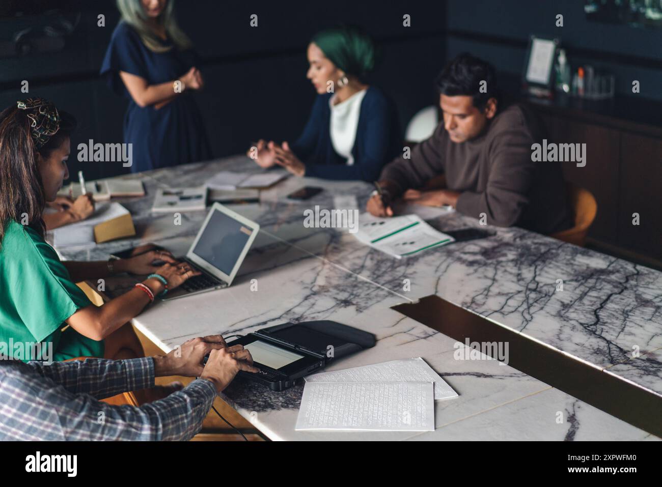 Team diverse diversity business hi-res stock photography and images - Alamy