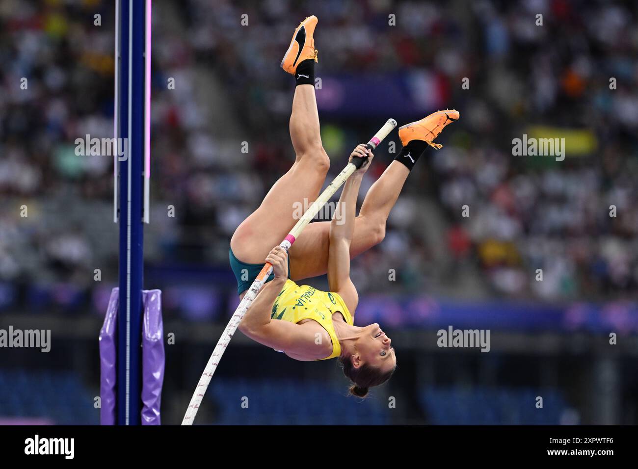 Paris, France. 07th Aug, 2024. Australian pole vaulter Nina Kennedy in ...