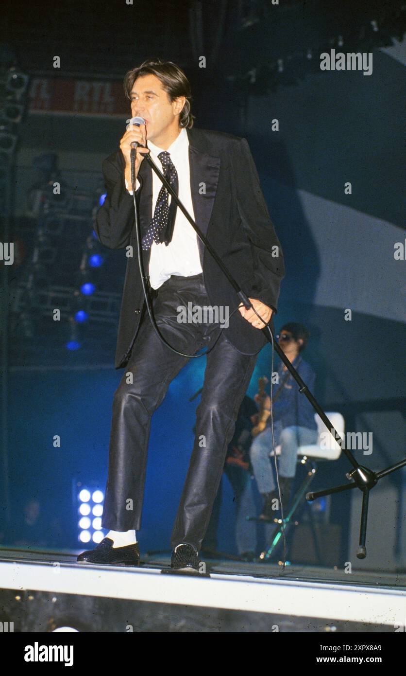 Bryan Ferry, britischer Art Rock Sänger, bei einem Auftritt in ...