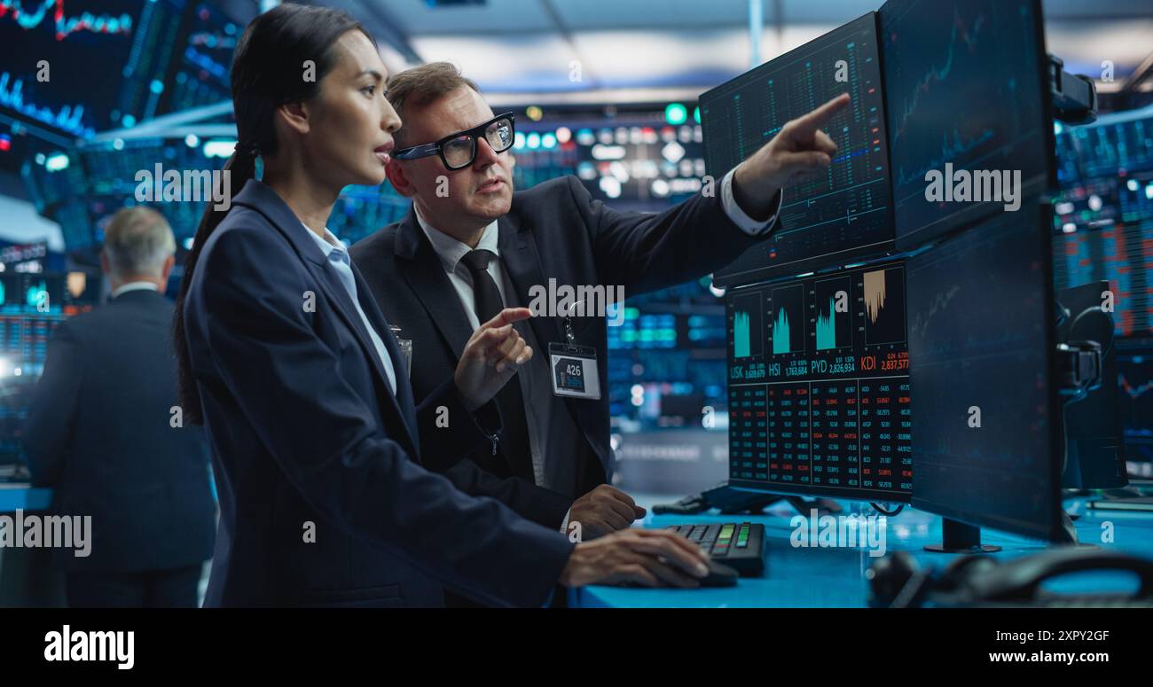Asset trading hi-res stock photography and images - Alamy