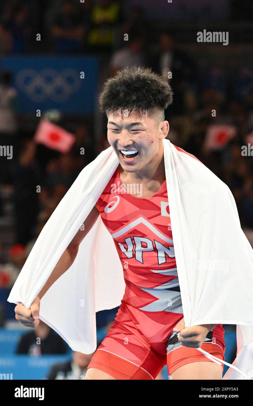 KUSAKA Nao, Japan (JPN) gold nedal, with the Japan Flag, MGR 77kg Final