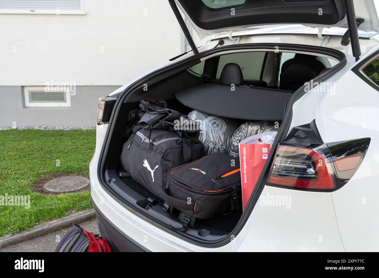 Luggage Area Kit | TESLA MODEL Y 2023 Luggage Area Kit | TESLA MODEL Y 2023