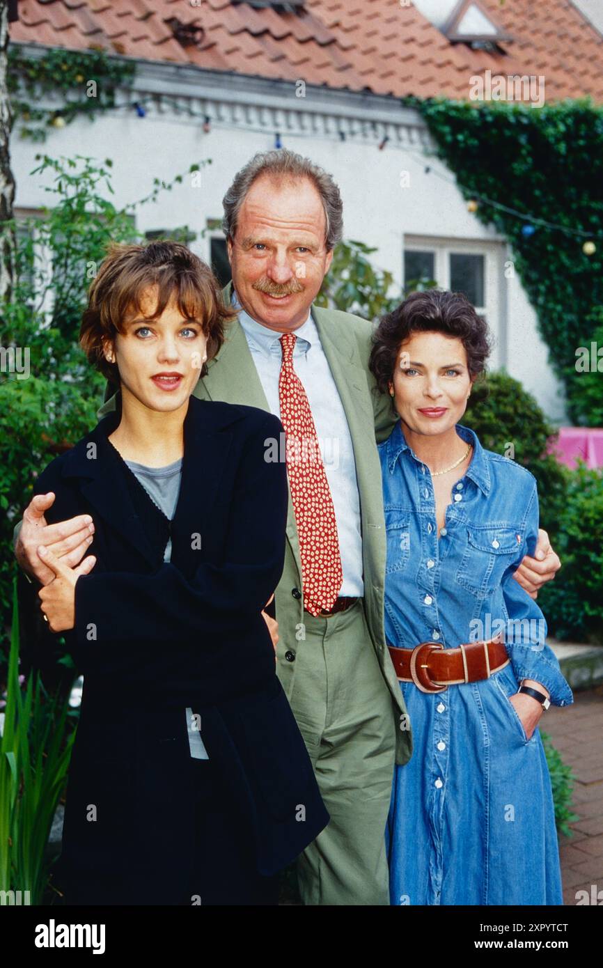 Deutschland fernsehen gmbh hires stock photography and images Alamy