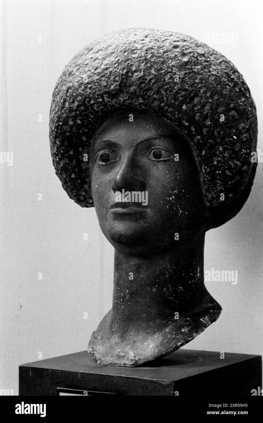 Die Mode des Barock und Rokoko im 17. u. 18. Jahrhundert., image size:866x1390