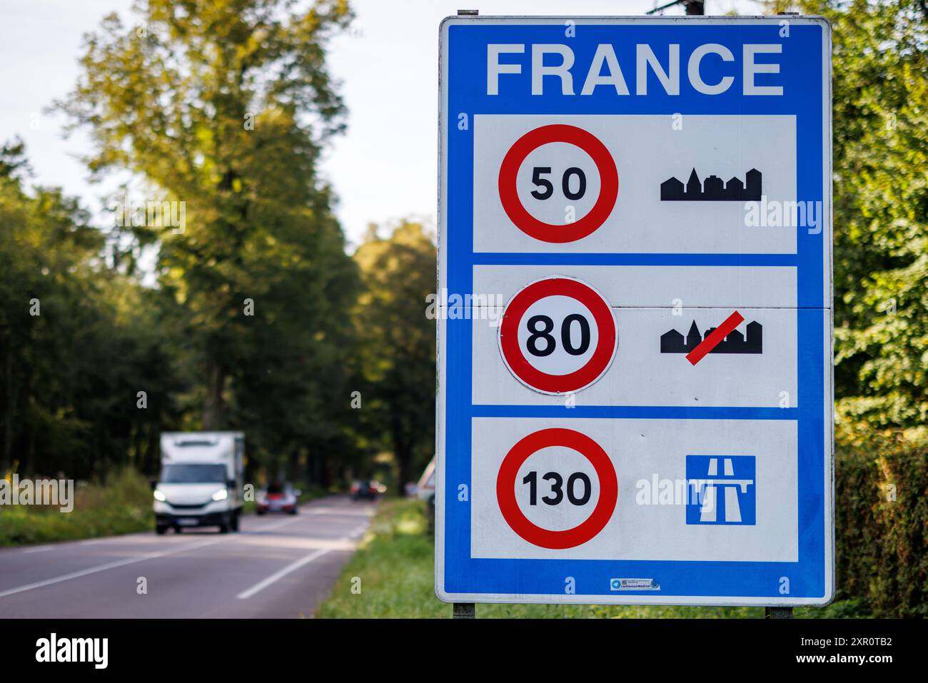 130 kilometers hi-res stock photography and images - Alamy